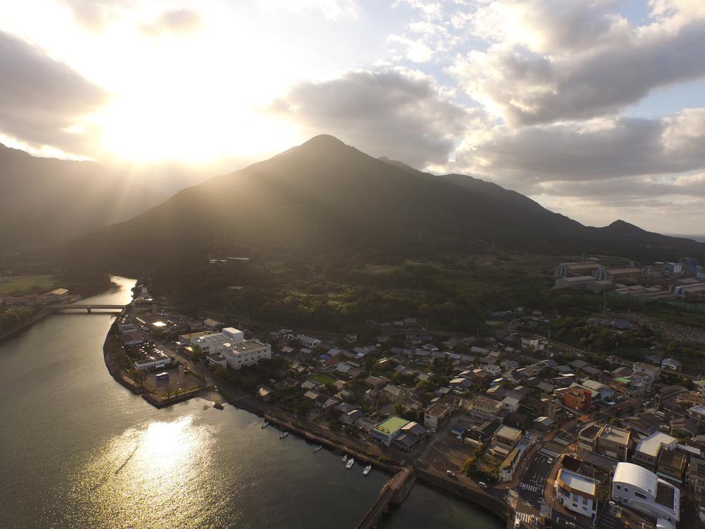 Miyanouraso Hotel Yakushima  Ngoại thất bức ảnh